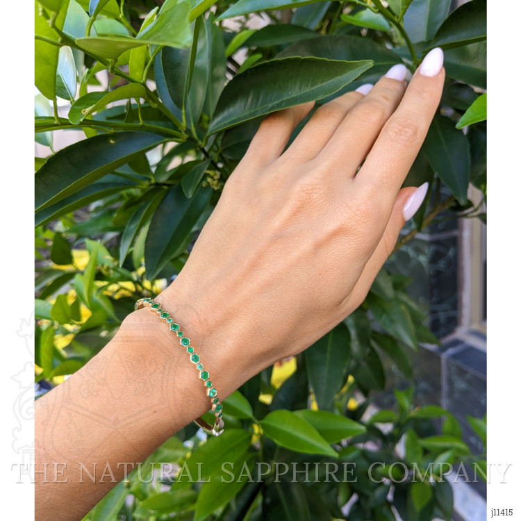 0.62 Ct.Tw. Emerald Emerald Bezel Bracelet, 14K Yellow Gold