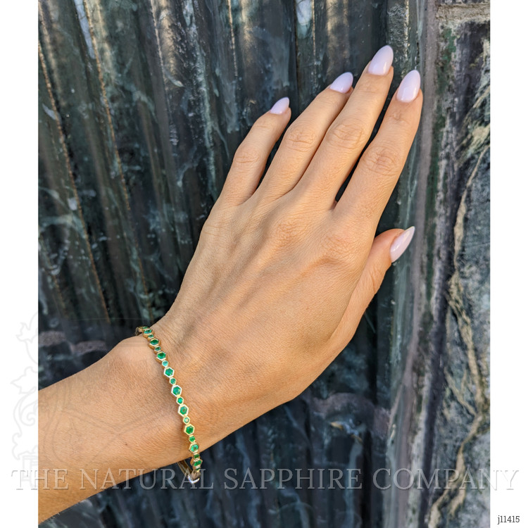 0.62 Ct.Tw. Emerald Emerald Bezel Bracelet, 14K Yellow Gold