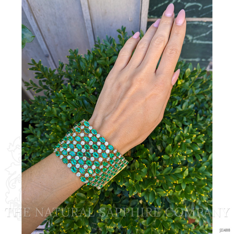 50.00 Ct.Tw. Emerald Natural Diamond Accent Stones Bracelet, 14K Yellow Gold