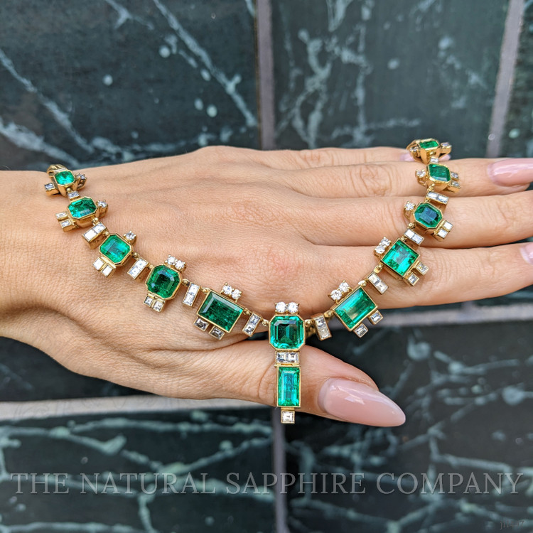 22.00 Ct. Emerald Natural Diamond Antique Style Necklace, 18K Yellow Gold