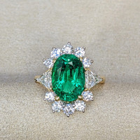 4.29 Ct. Emerald 18K Yellow Gold ring