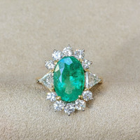 3.90 Ct. Emerald 18K Yellow Gold ring