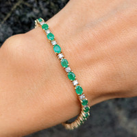 4.54 Ct.Tw. Emerald 14K Yellow Gold bracelet