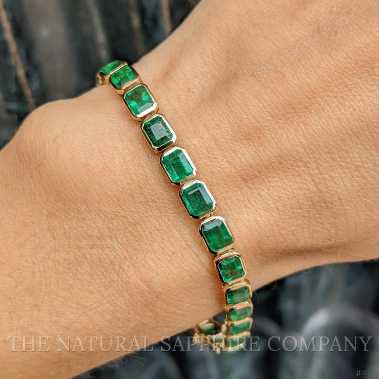 11.73 Ct.Tw. Emerald Bezel Bracelet, 14K Yellow Gold