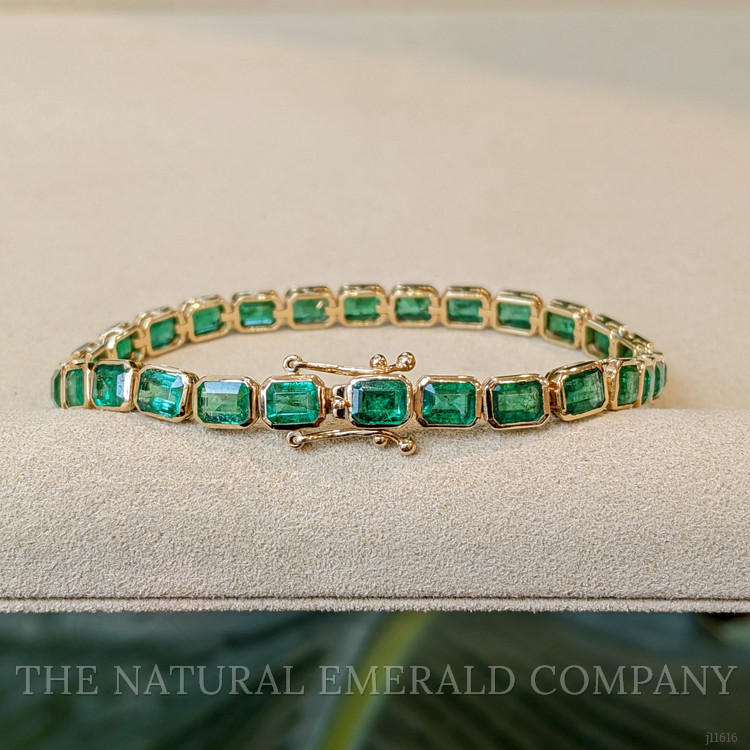 11.73 Ct.Tw. Emerald Bezel Bracelet, 14K Yellow Gold