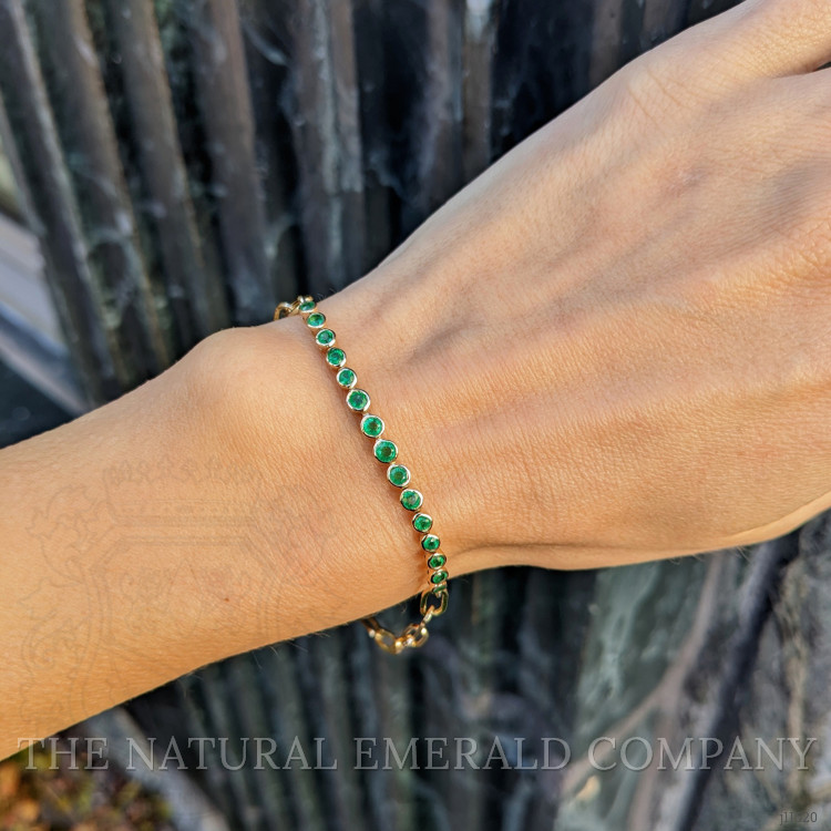 0.86 Ct.Tw. Emerald Bezel Bracelet, 14K Yellow Gold