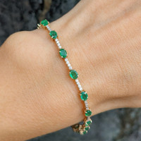 2.61 Ct.Tw. Emerald 14K Yellow Gold bracelet