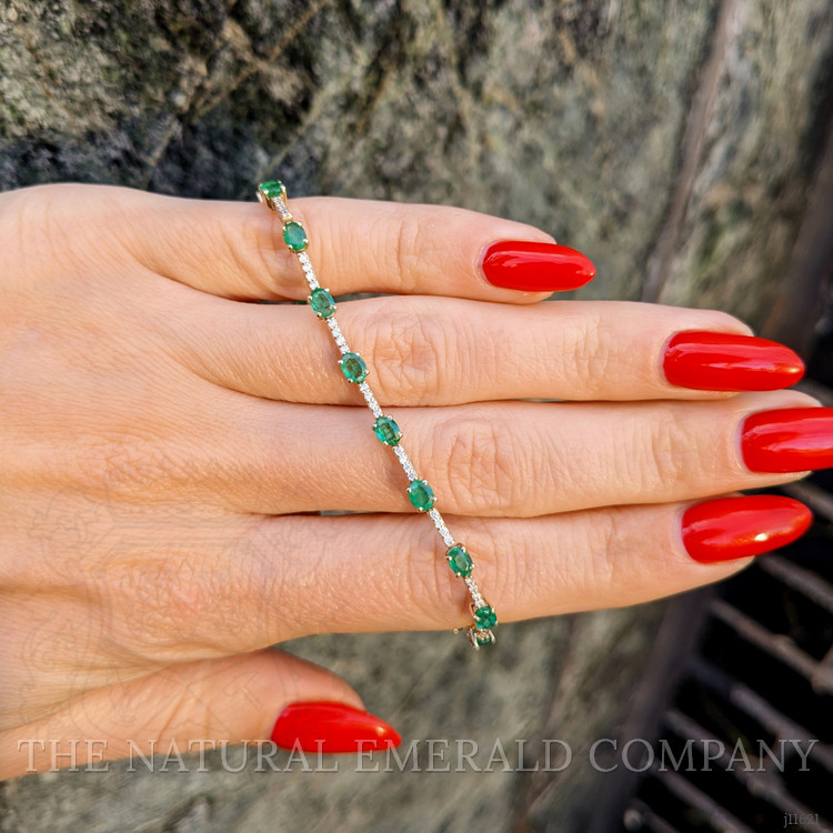 2.61 Ct.Tw. Emerald Natural Diamond Pave Bracelet, 14K Yellow Gold