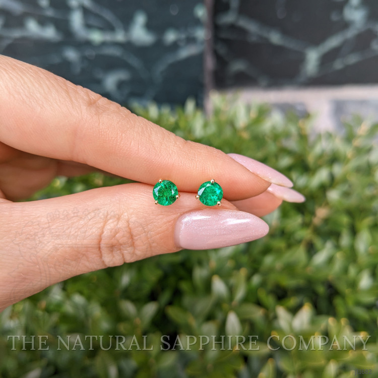 1.07 Ct.Tw. Emerald Studs Earrings, 18K Yellow Gold