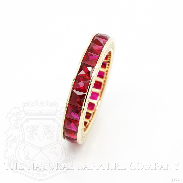 2.67 Ct. Pinkish Red Ruby Accent Stones Ring, 18K Yellow Gold