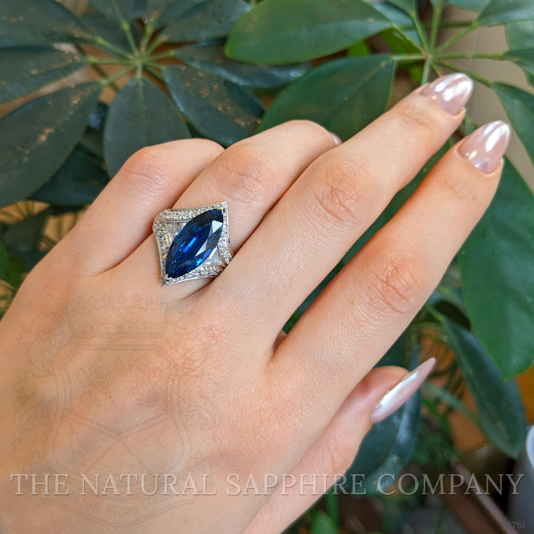 5.58 Ct. Blue Sapphire and Natural Diamond Antique Style Ring, 18K White Gold