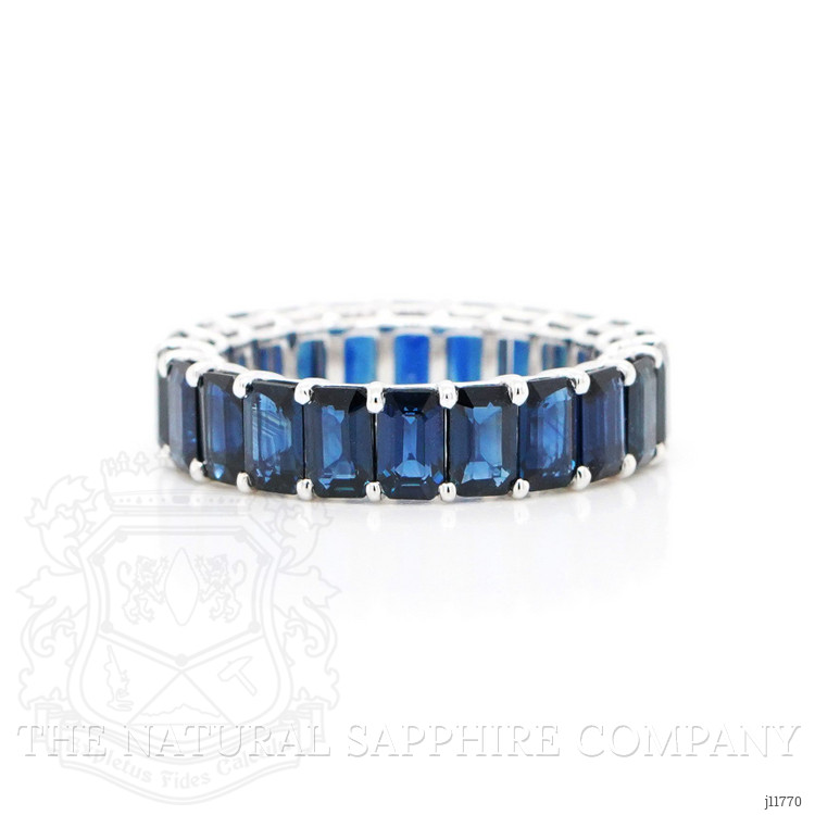 7.41 Ct. Blue Sapphire Accent Stones Ring, 18K Yellow Gold