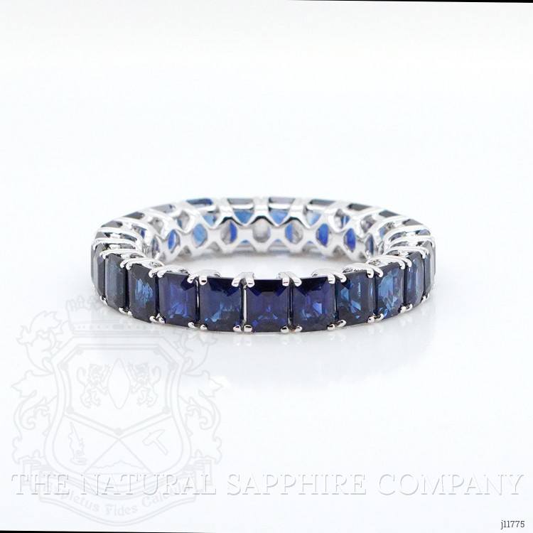 5.94 Ct. Blue Sapphire Accent Stones Ring, 18K Yellow Gold