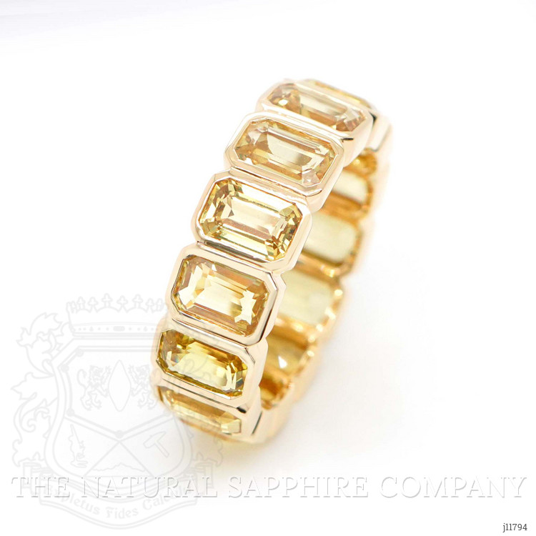 9.30 Ct. Yellow Sapphire Accent Stones Ring, 18K Yellow Gold