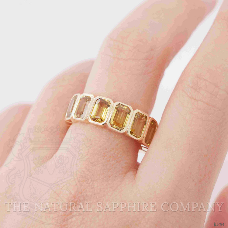 9.30 Ct. Yellow Sapphire Accent Stones Ring, 18K Yellow Gold