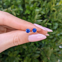 0.90&nbsp;Ct.Tw.Total Carat Weight Blue Sapphire Studs Earrings, 14K White Gold Life Style