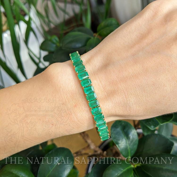 21.70 Ct.Tw. Emerald Tennis/Line Bracelet, 14K Yellow Gold