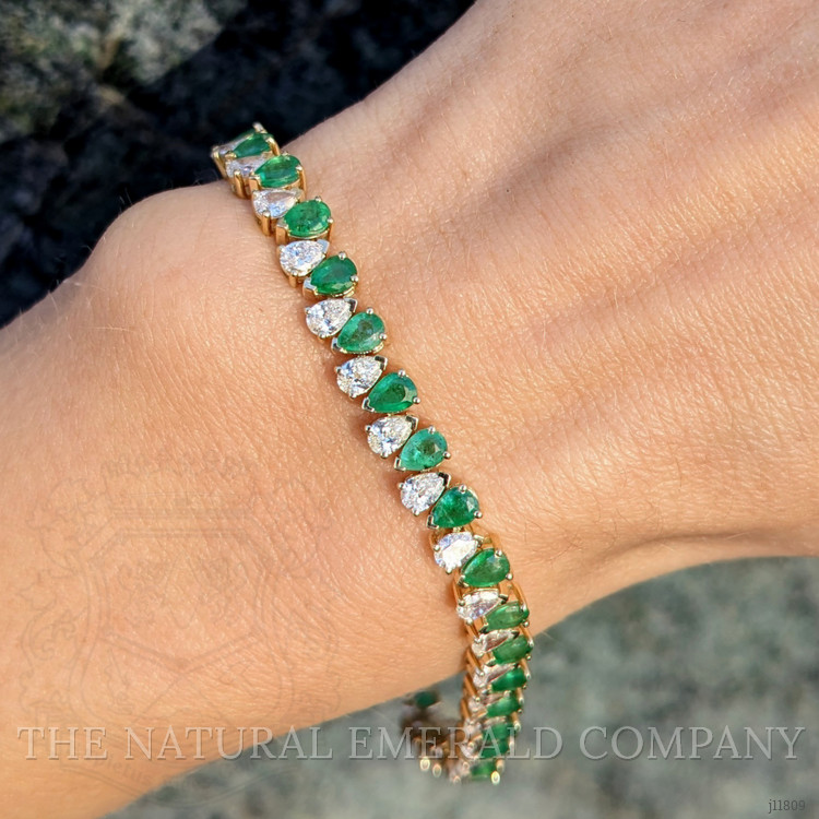 4.76 Ct.Tw. Emerald and Natural Diamond Tennis/Line Bracelet, 14K Yellow Gold