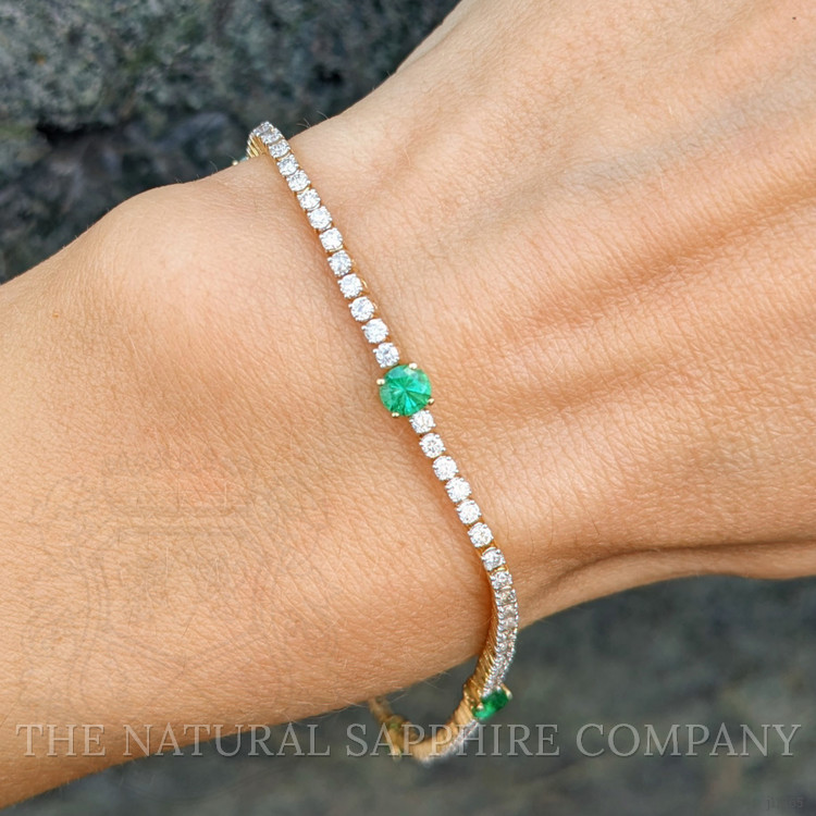 1.15 Ct.Tw. Emerald and Natural Diamond Tennis/Line Bracelet, 14K Yellow Gold