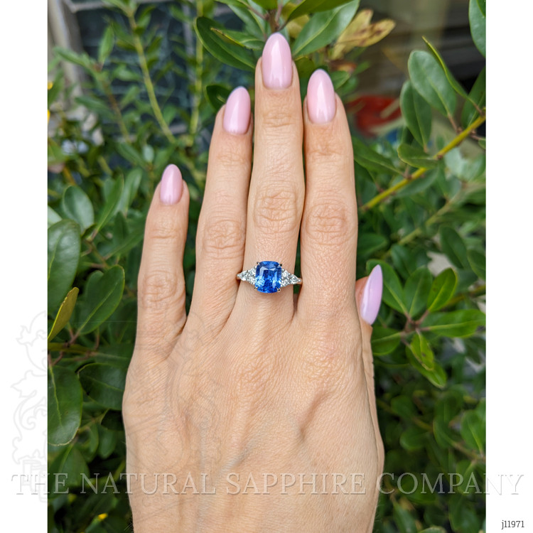 3.14 Ct. Blue Sapphire and Natural Diamond Multi Stone Ring, Platinum 950