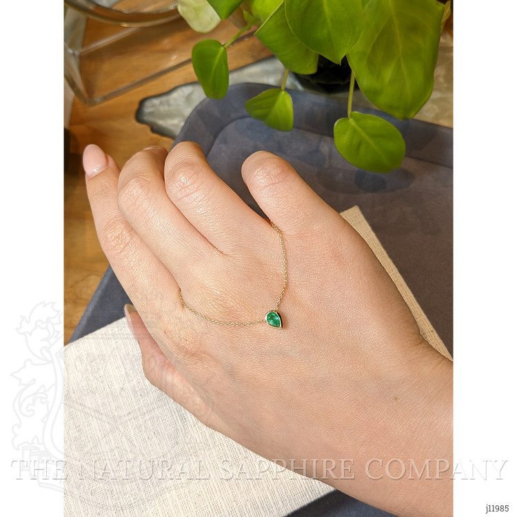 0.40 Ct. Emerald Bezel Necklace, 18K Yellow Gold