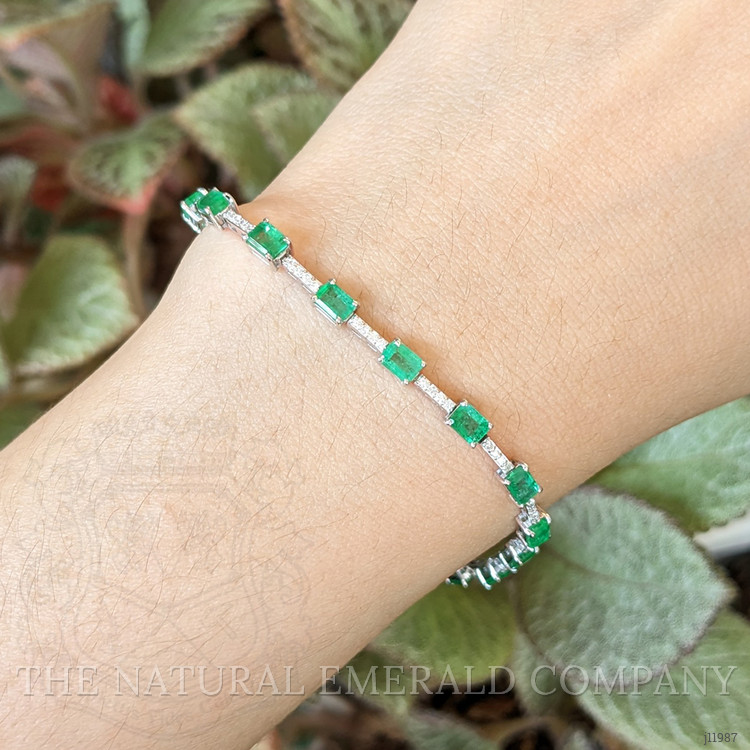 3.78 Ct.Tw. Emerald and Natural Diamond Tennis/Line Bracelet, 18K White Gold