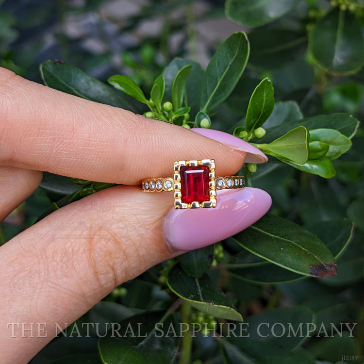 0.86 Ct. Red Red Beryl and Natural Diamond Pave Ring, 18K Yellow Gold