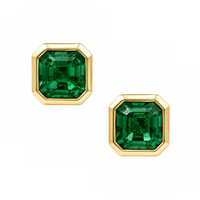 0.54 Ct.Tw. Emerald 14K Yellow Gold earring
