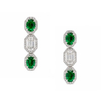 1.66 Ct.Tw. Emerald 14K White Gold earring