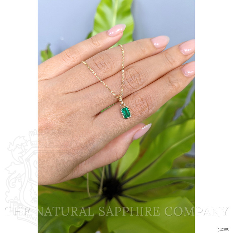 0.53 Ct. Emerald Bezel Pendant, 14K Yellow Gold