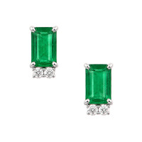 0.88 Ct.Tw. Emerald 18K White Gold earring