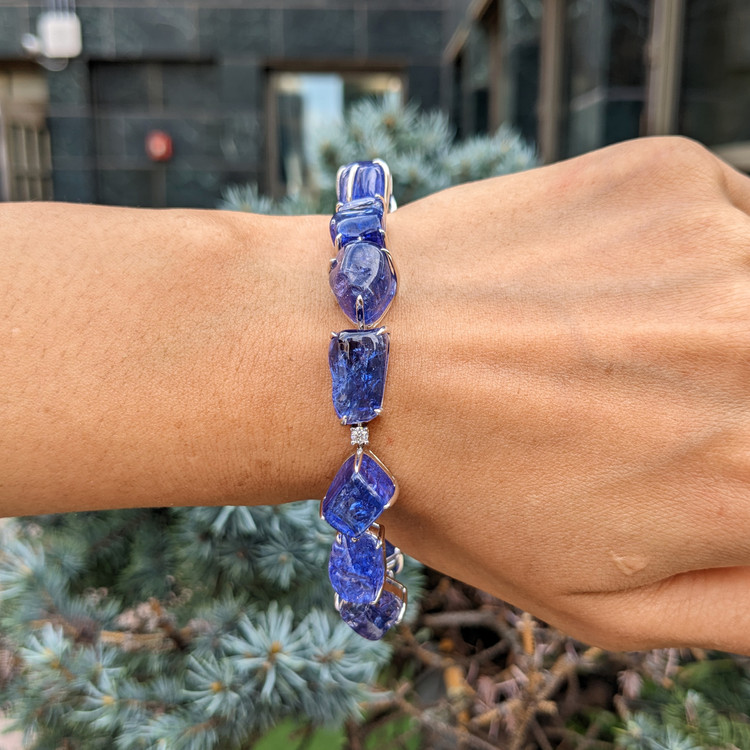108.83 Ct.Tw. Violetish Blue Tanzanite and Natural Diamond Accent Stones Bracelet, 18K White Gold