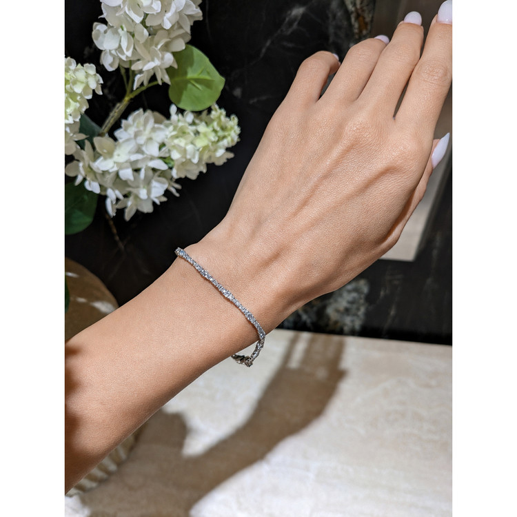 0.75 Ct.Tw. Blue Aquamarine and Natural Diamond Pave Bracelet, 14K White Gold