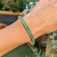9.69&nbsp;Ct.Tw.Total Carat Weight Emerald Tennis/Line Bracelet, 14K Yellow Gold Life Style