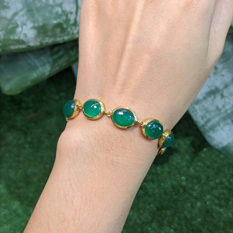 31.10 Ct.Tw. Green Agate Bezel Bracelet, 22K Gold Plated Silver
