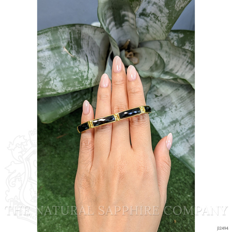 14.84 Ct.Tw. Black Onyx Antique Style Bracelet, 22K Gold Plated Silver