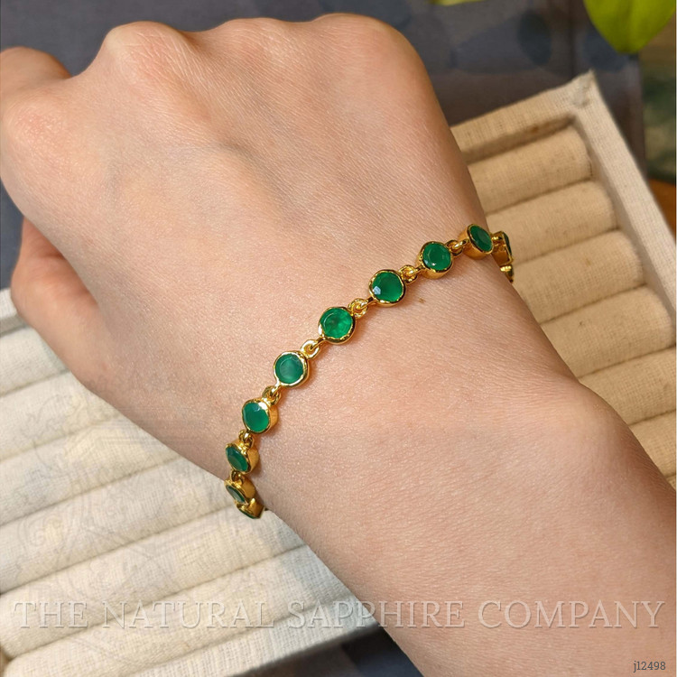 5.27 Ct.Tw. Green Agate Bezel Bracelet, 22K Gold Plated Silver
