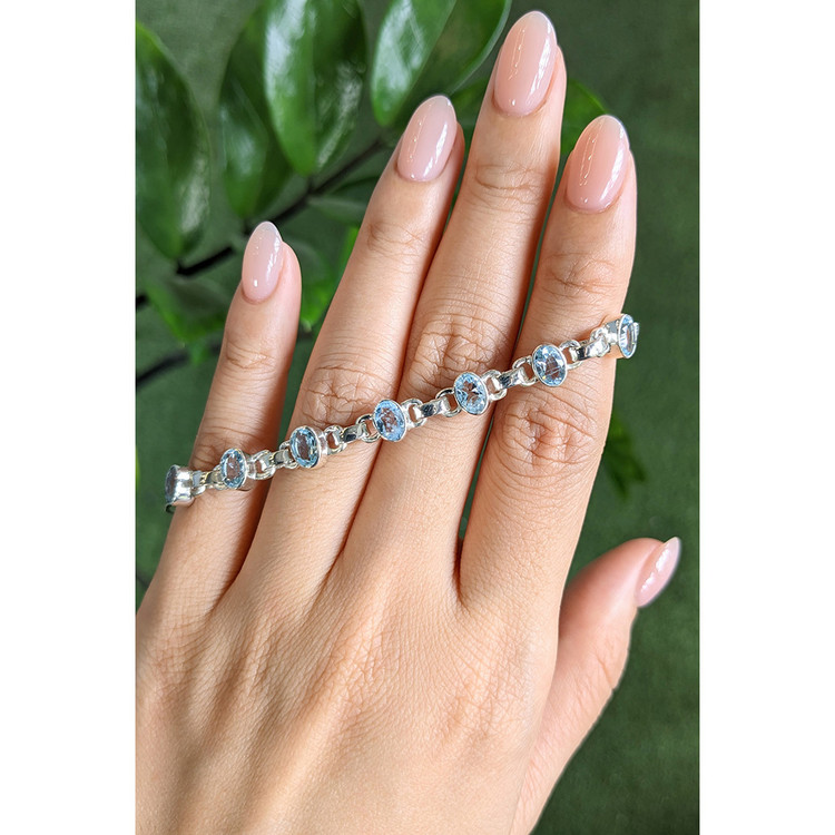 3.29 Ct.Tw. Blue Aquamarine Bezel Bracelet, Silver