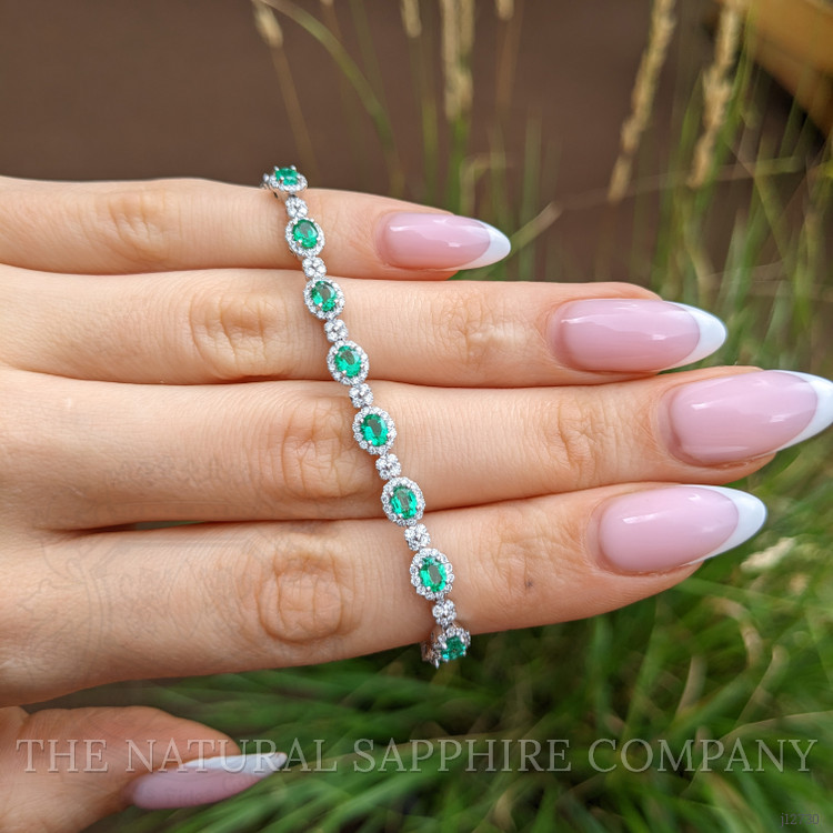 3.11 Ct.Tw. Emerald and Natural Diamond Tennis/Line Bracelet, Platinum 600