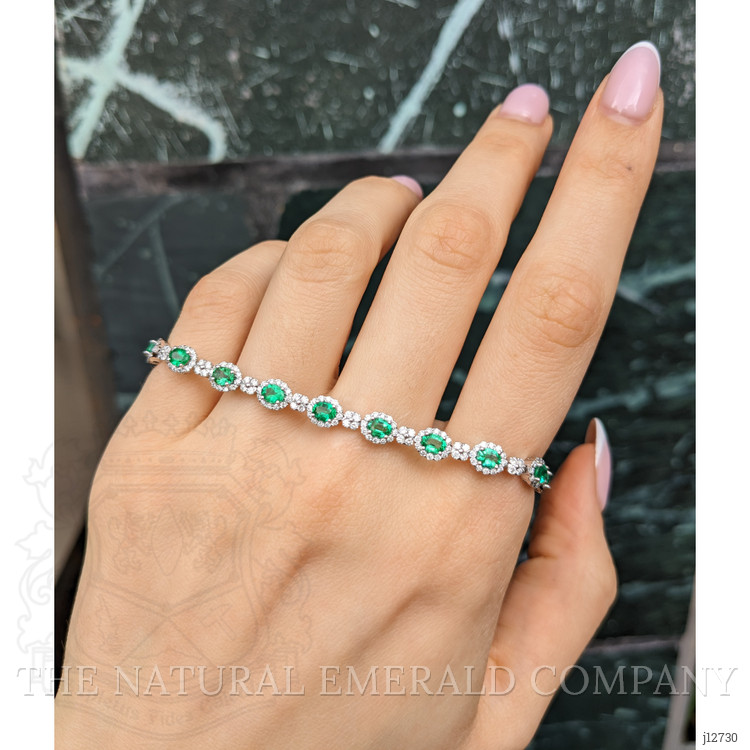 3.11 Ct.Tw. Emerald and Natural Diamond Tennis/Line Bracelet, Platinum 600