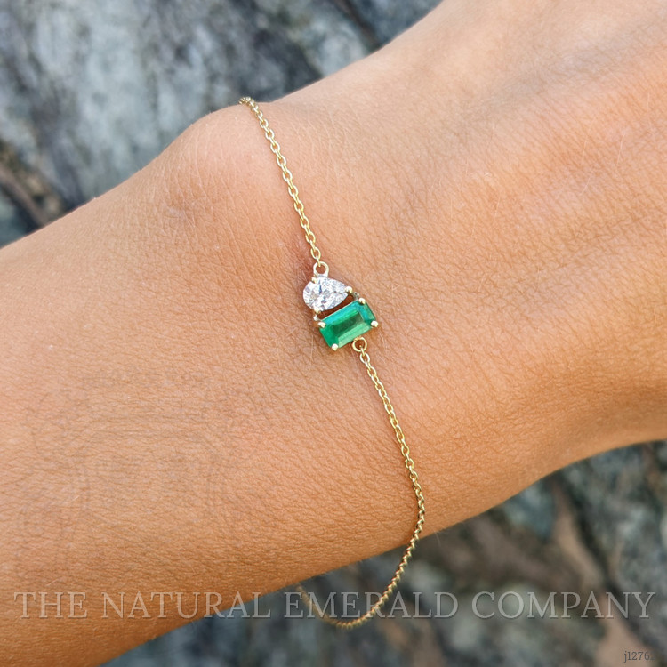 0.30 Ct.Tw. Emerald Accent Stones Bracelet, 14K Yellow Gold