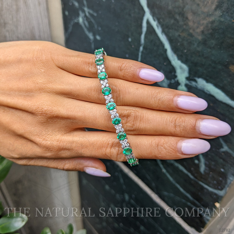 6.11 Ct.Tw. Emerald and Natural Diamond Tennis/Line Bracelet, Platinum 600