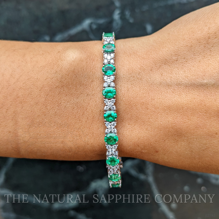 6.11 Ct.Tw. Emerald and Natural Diamond Tennis/Line Bracelet, Platinum 600