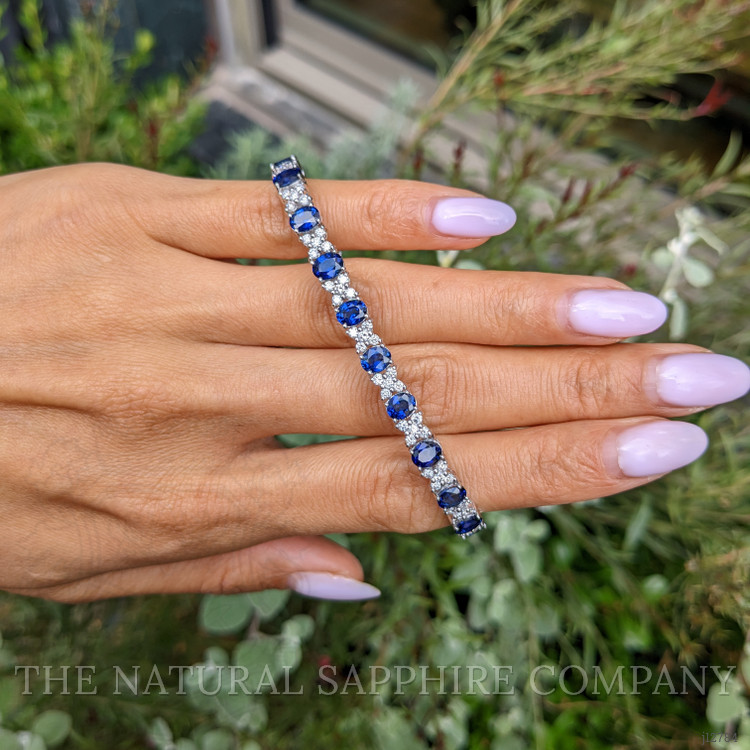 8.90 Ct.Tw. Blue Sapphire and Natural Diamond Tennis/Line Bracelet, Platinum 600