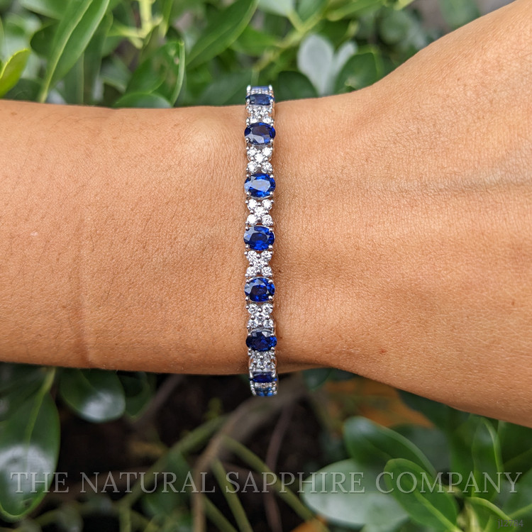 8.90 Ct.Tw. Blue Sapphire and Natural Diamond Tennis/Line Bracelet, Platinum 600