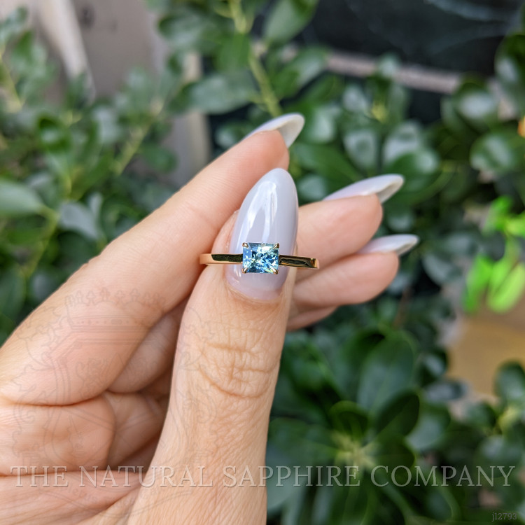 0.90 Ct. Bi Color / Parti Sapphire Solitaire Ring, 14K Yellow Gold