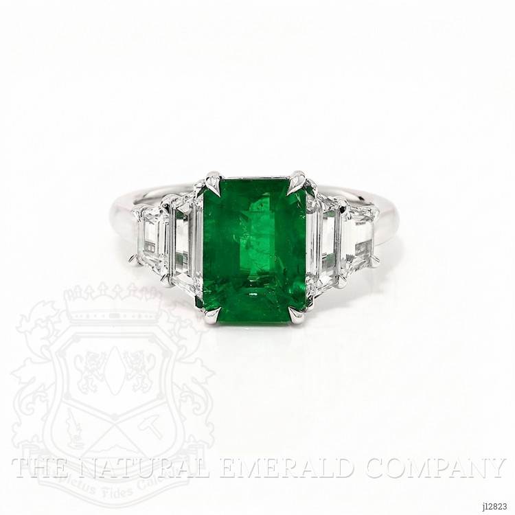 2.45 Ct. Emerald and Natural Diamond Accent Stones Ring, Platinum 950