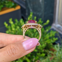 16.89 Ct. Pink Sapphire and Natural Diamond Antique Style Ring, 18K Yellow Gold Life Style