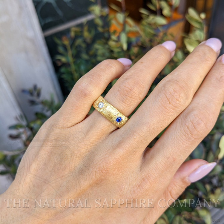 0.54 Ct. Blue Sapphire and Natural Diamond Antique Style Ring, 18K Yellow Gold