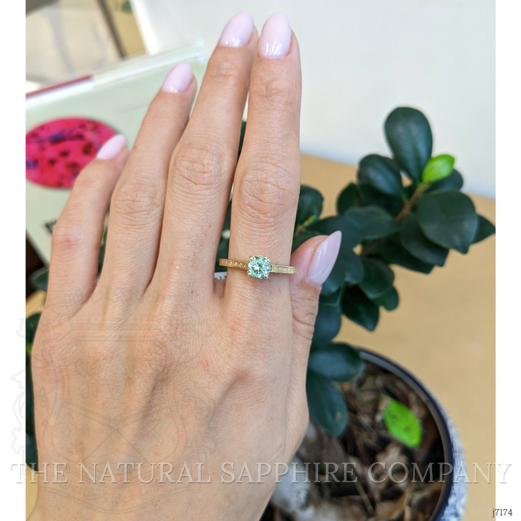 1.26 Ct. Green Sapphire Antique Style Ring, 14K Yellow Gold